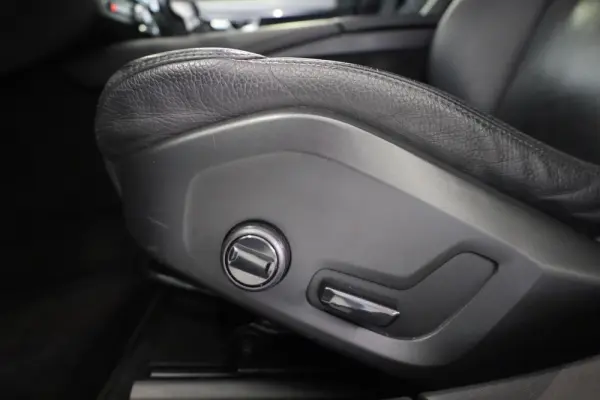 Volvo V90 2.0 D4 Momentum Plus Geartronic 24