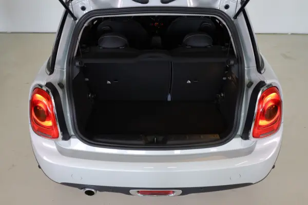 MINI 3 Portas Cooper D 14