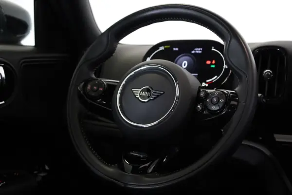 MINI Countryman Cooper SE ALL4 Auto 31