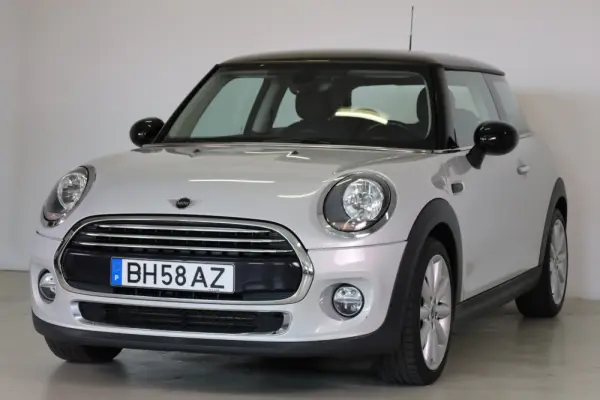 MINI 3 Portas Cooper D 6