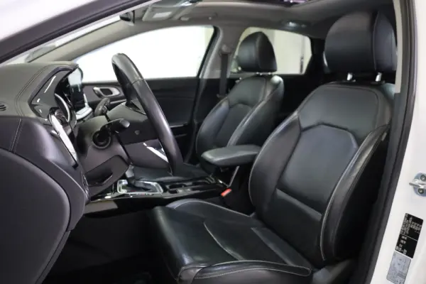 Kia Ceed 1.4 T-GDI TX+SRF 7DCT 27