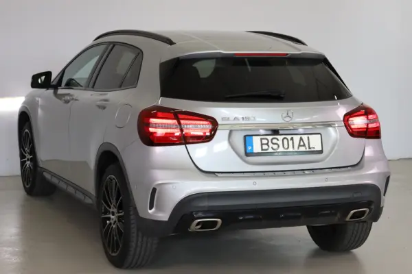 Mercedes-Benz GLA 180 Edition 1 8