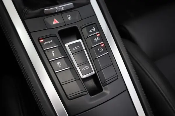 Porsche 718 Boxster 2.5 S 27