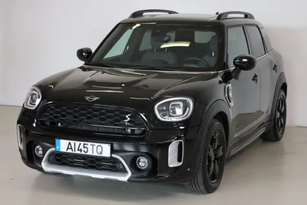 MINI Countryman Cooper SE ALL4 Auto 3