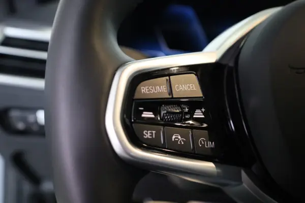 BMW i4 eDrive40 Edição Desportiva M 38