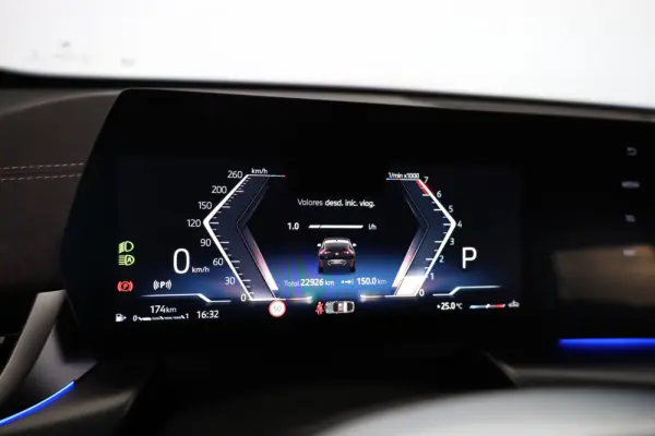 BMW X2 sDrive20i Pack Desportivo M Pro 22
