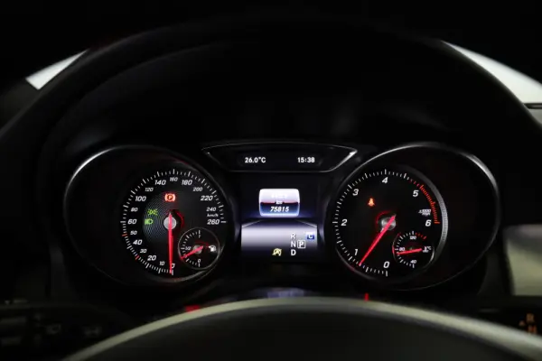 Mercedes-Benz CLA 200 d Shooting Brake AMG Line Aut. 23
