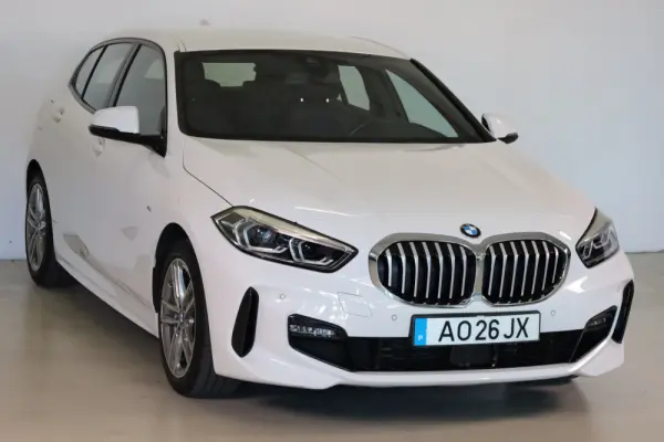 BMW 116 d Pack Desportivo M 7