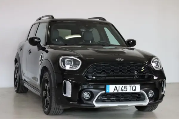 MINI Countryman Cooper SE ALL4 Auto 1