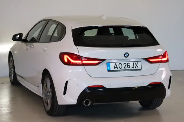 BMW 116 d Pack Desportivo M 17