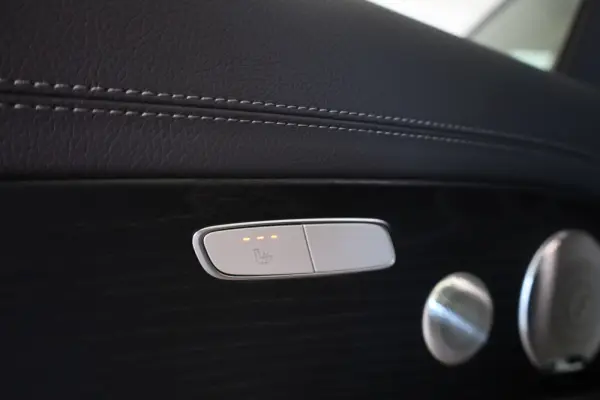 Mercedes-Benz E 300 e AMG Line 35