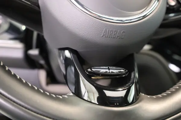 MINI Countryman Cooper SE ALL4 Auto 32