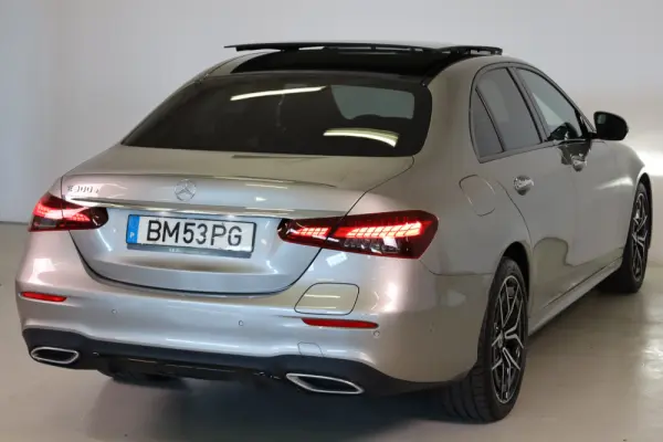 Mercedes-Benz E 300 e AMG Line 26