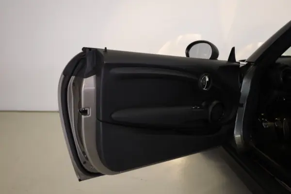 MINI Cabrio One Sport Edition 16