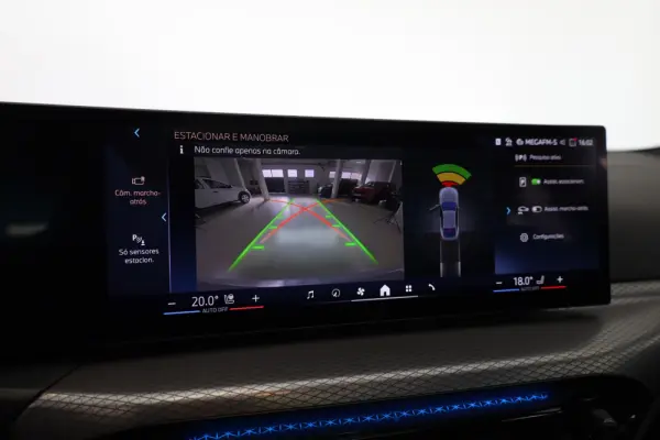 BMW i4 eDrive40 Edição Desportiva M 33