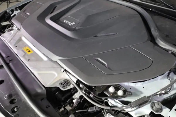 BMW i4 eDrive40 Edição Desportiva M 10