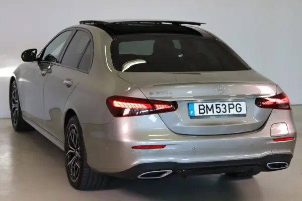 Mercedes-Benz E 300 e AMG Line 18