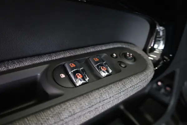 MINI Countryman Cooper SE ALL4 Auto 51