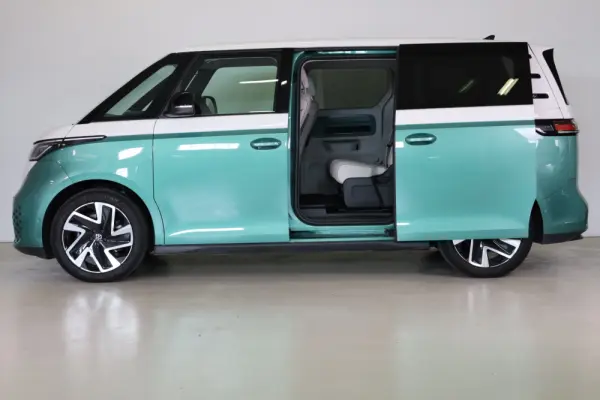 Volkswagen ID.Buzz Pro 9
