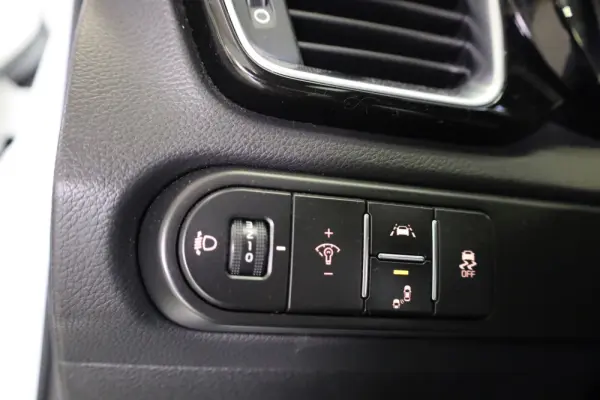 Kia Ceed 1.4 T-GDI TX+SRF 7DCT 48
