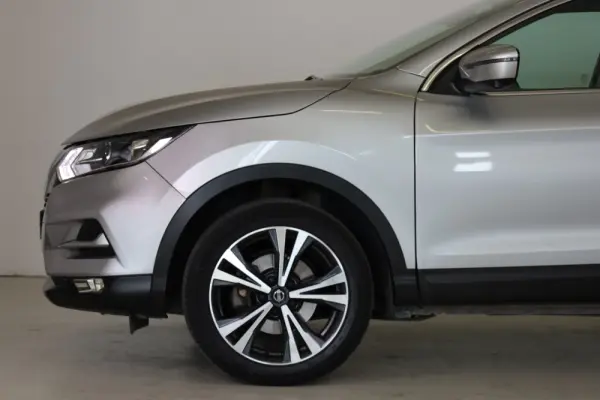 Nissan Qashqai 1.3 DIG-T N-Connecta LED+TT+SKY 12
