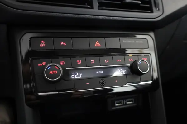 Volkswagen T-Cross 1.6 TDI Style DSG 26