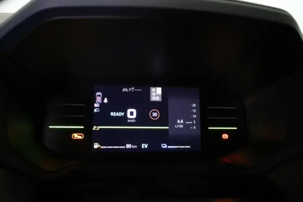 Dacia Duster 1.6 Hybrid Journey 23