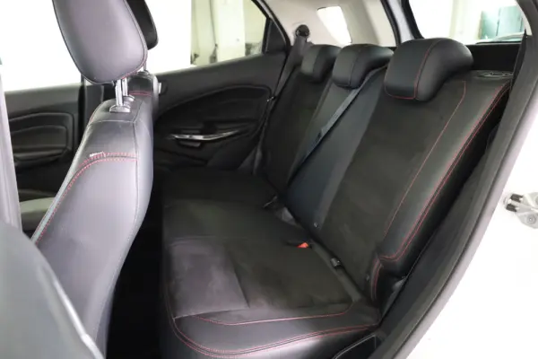 Ford EcoSport 1.0 EcoBoost ST-Line Plus 27