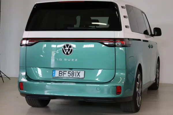 Volkswagen ID.Buzz Pro 21