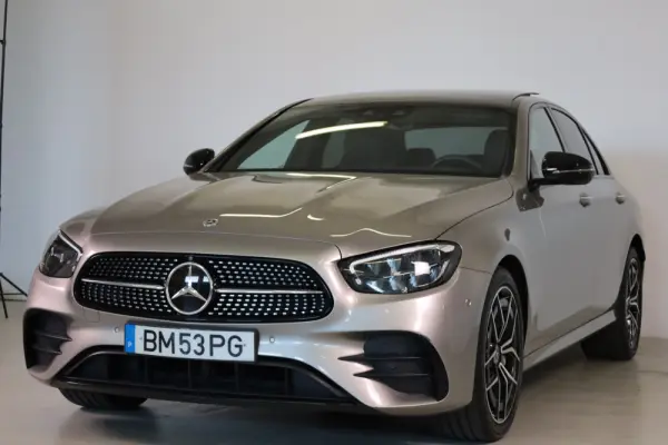 Mercedes-Benz E 300 e AMG Line 11