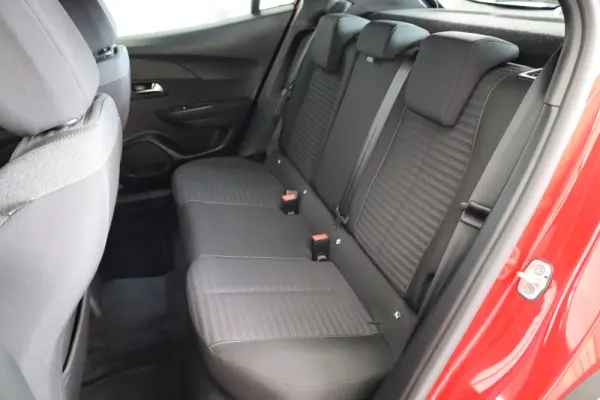 Peugeot 2008 PureTech 100 Style 28