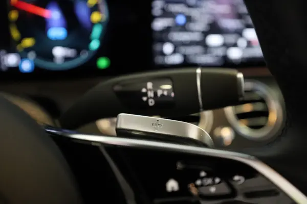 Mercedes-Benz E 300 e AMG Line 55