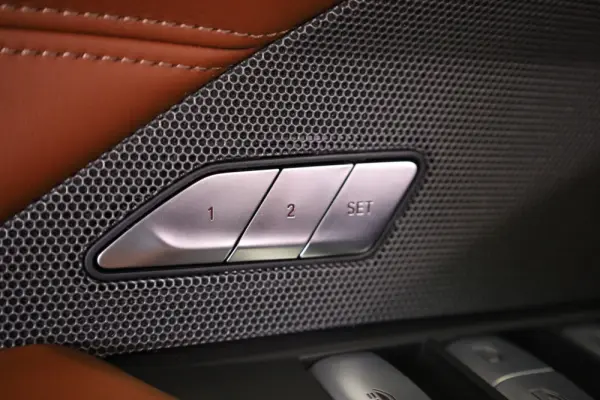BMW M4 Competition xDrive 26