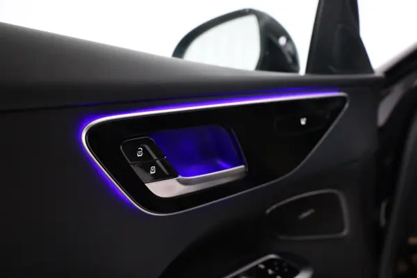 Mercedes-Benz C 300 e T 9G-TRONIC Avantgarde 38