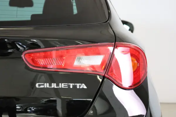 Alfa Romeo Giulietta 1.6 JTDM Sport 18