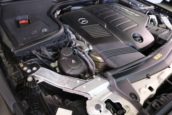 Mercedes-Benz E 53 AMG 4Matic+ 8