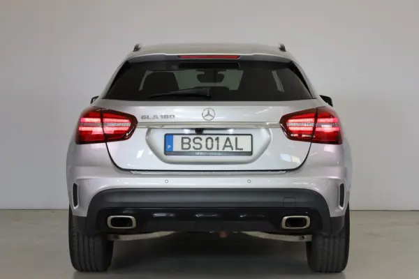 Mercedes-Benz GLA 180 Edition 1 9