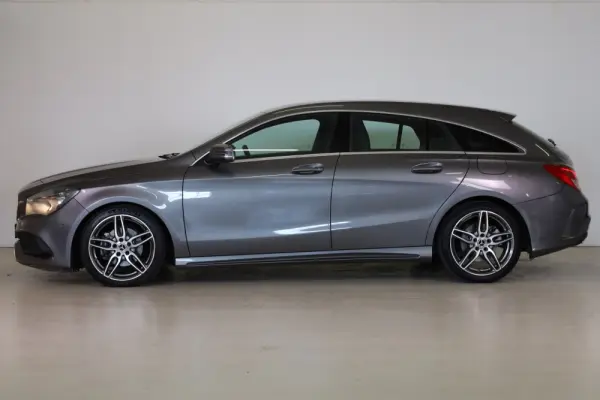 Mercedes-Benz CLA 200 d Shooting Brake AMG Line Aut. 4