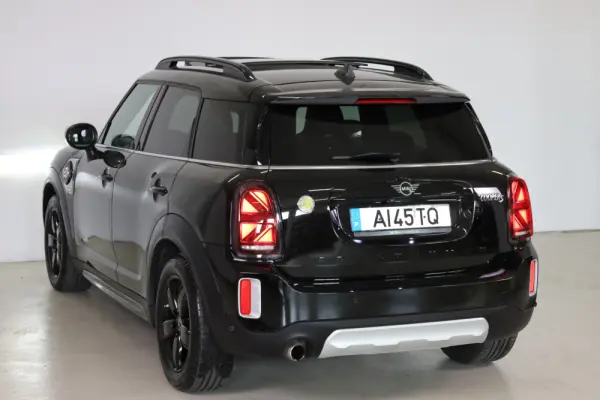MINI Countryman Cooper SE ALL4 Auto 18