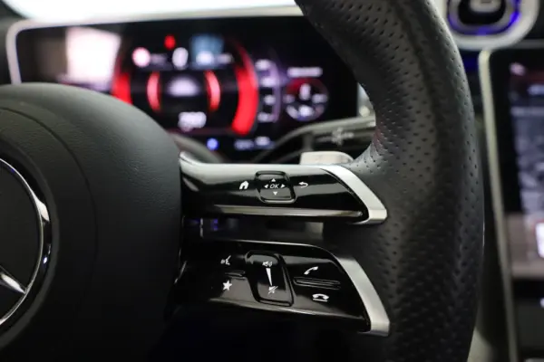 Mercedes-Benz GLC 300 d 4Matic 44