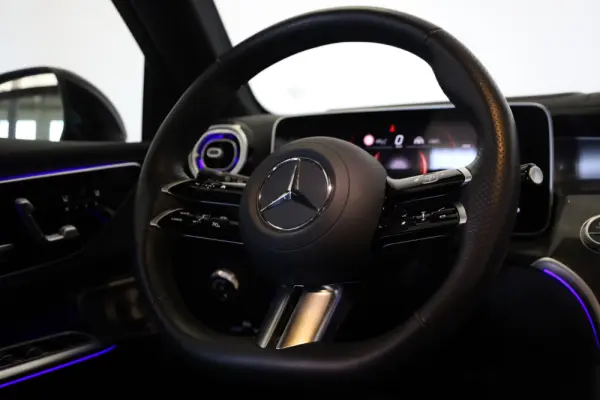 Mercedes-Benz GLC 300 d 4Matic 6