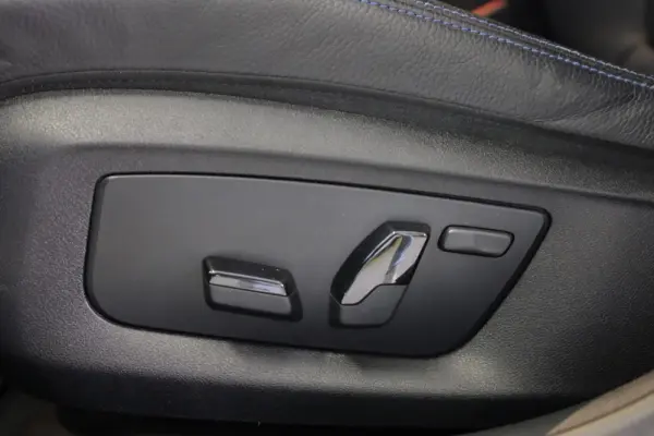 BMW 530 e Pack Desportivo M 28