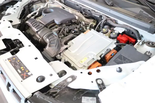 Dacia Duster 1.6 Hybrid Journey 10
