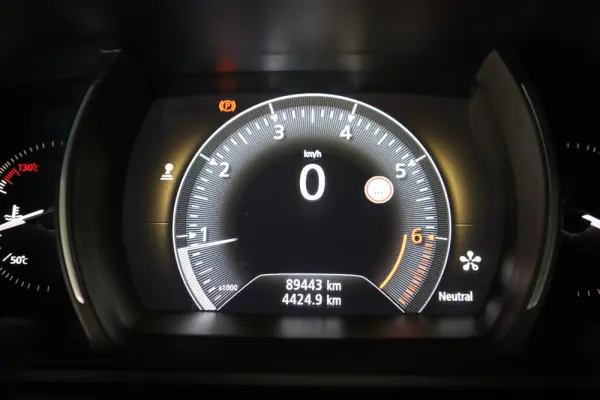 Renault Mégane Sport Tourer 1.2 TCE GT Line 24