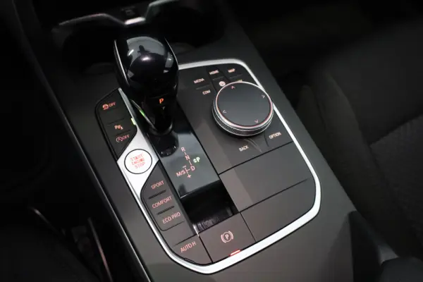 BMW 116 d Advantage Auto 26