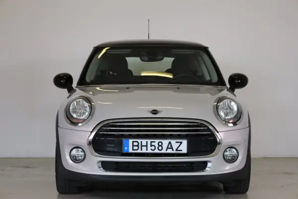 MINI 3 Portas Cooper D 2