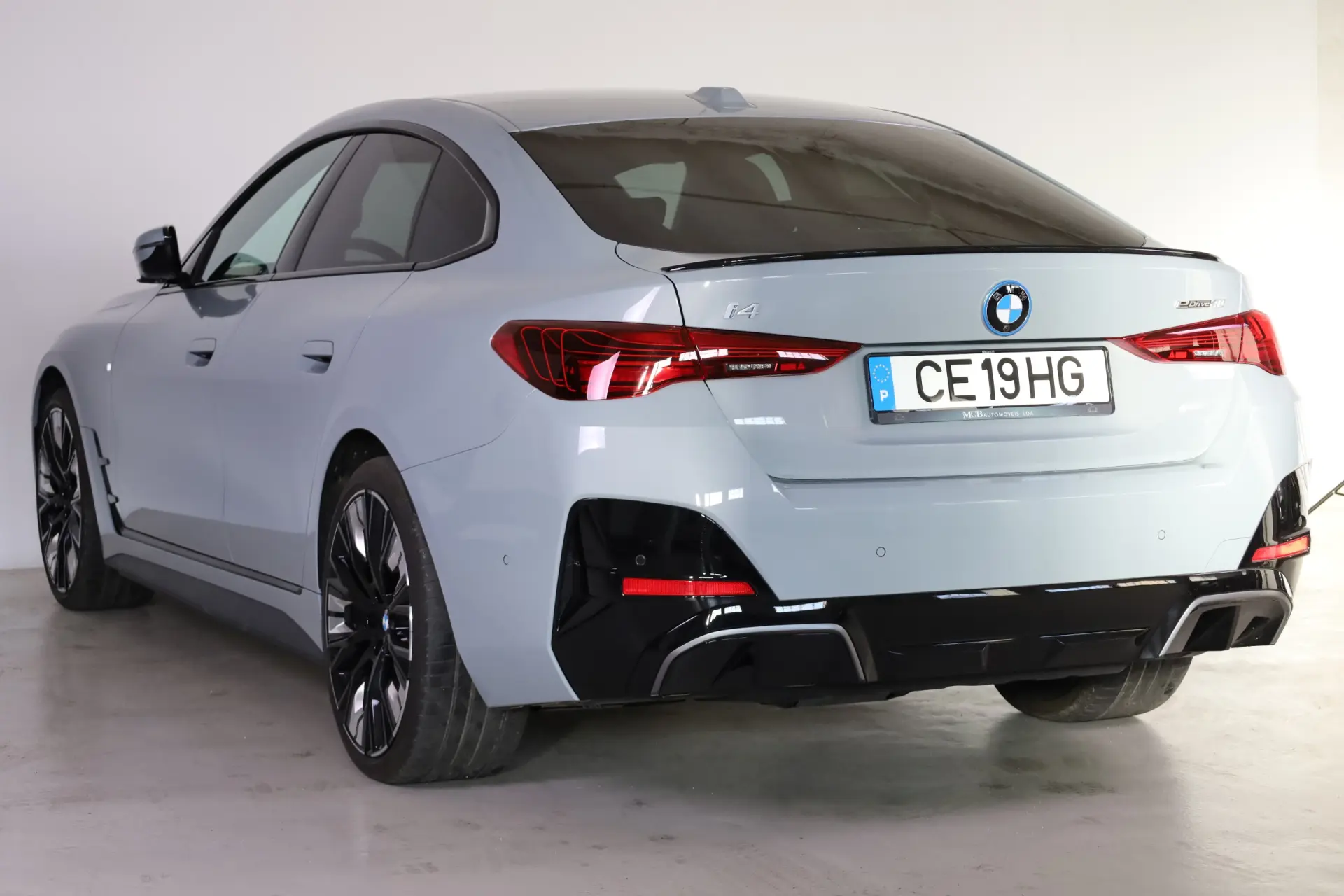 BMW i4 eDrive40 Edição Desportiva M 4