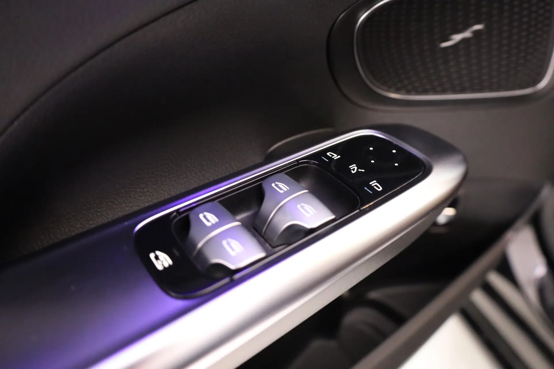 Mercedes-Benz C 300 e T 9G-TRONIC Avantgarde 39