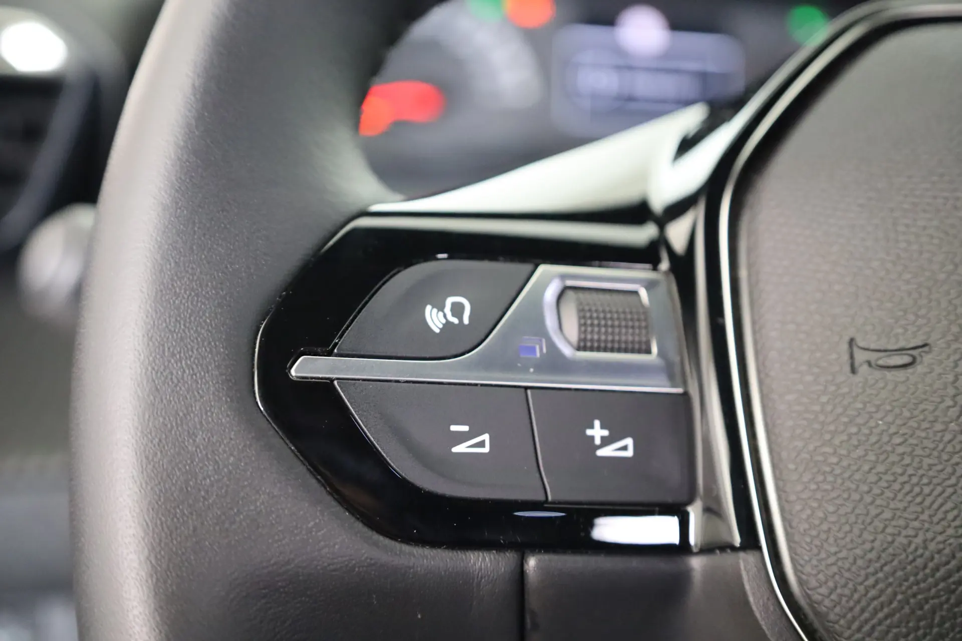 Peugeot 2008 PureTech 100 Style 38