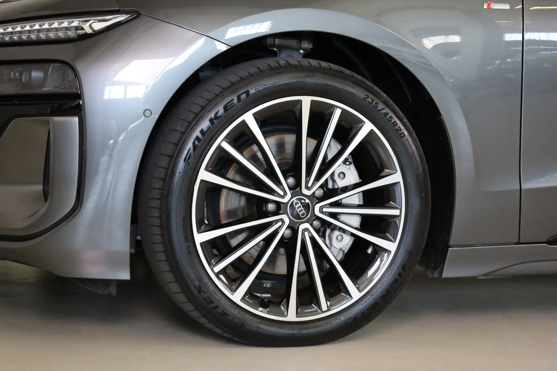 Audi A6 Avant e-tron 100 kWh Performance SE Business Plus Electric Days 13